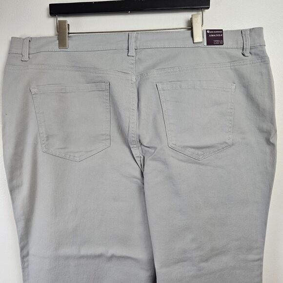 Gloria Vanderbilt Amanda PLUS 22W Gray Tapered Leg Soft Touch Jeans NWT - Picture 4 of 12